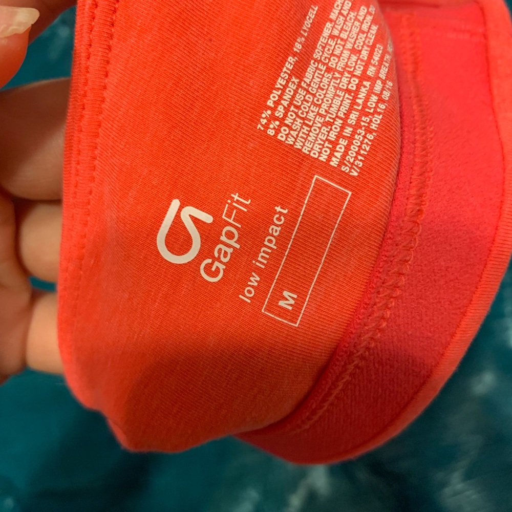 Gap sports bra